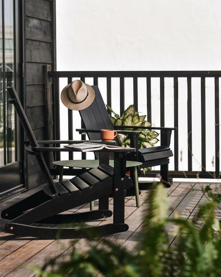 Lokal Hotel Кеп-Мей Екстер'єр фото
