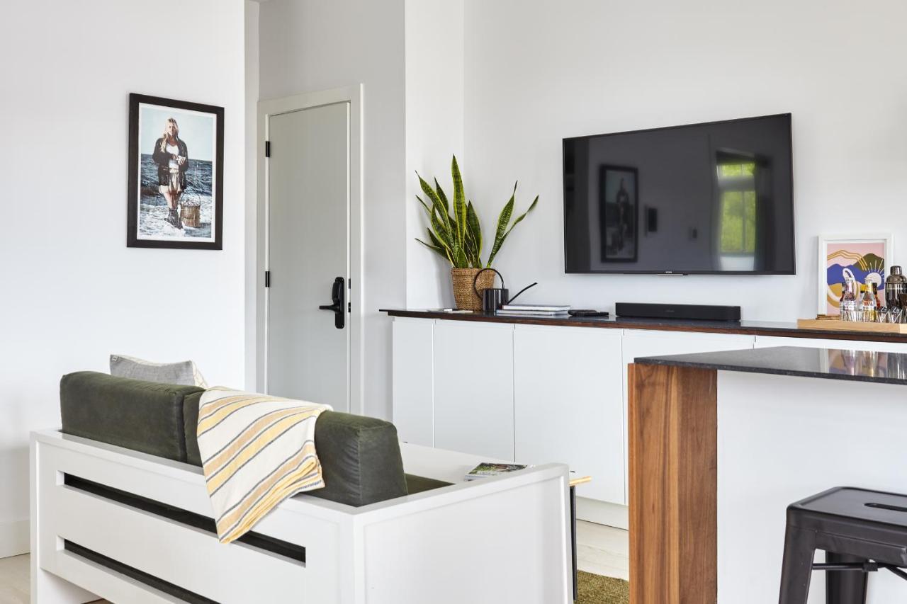 Lokal Hotel Кеп-Мей Екстер'єр фото