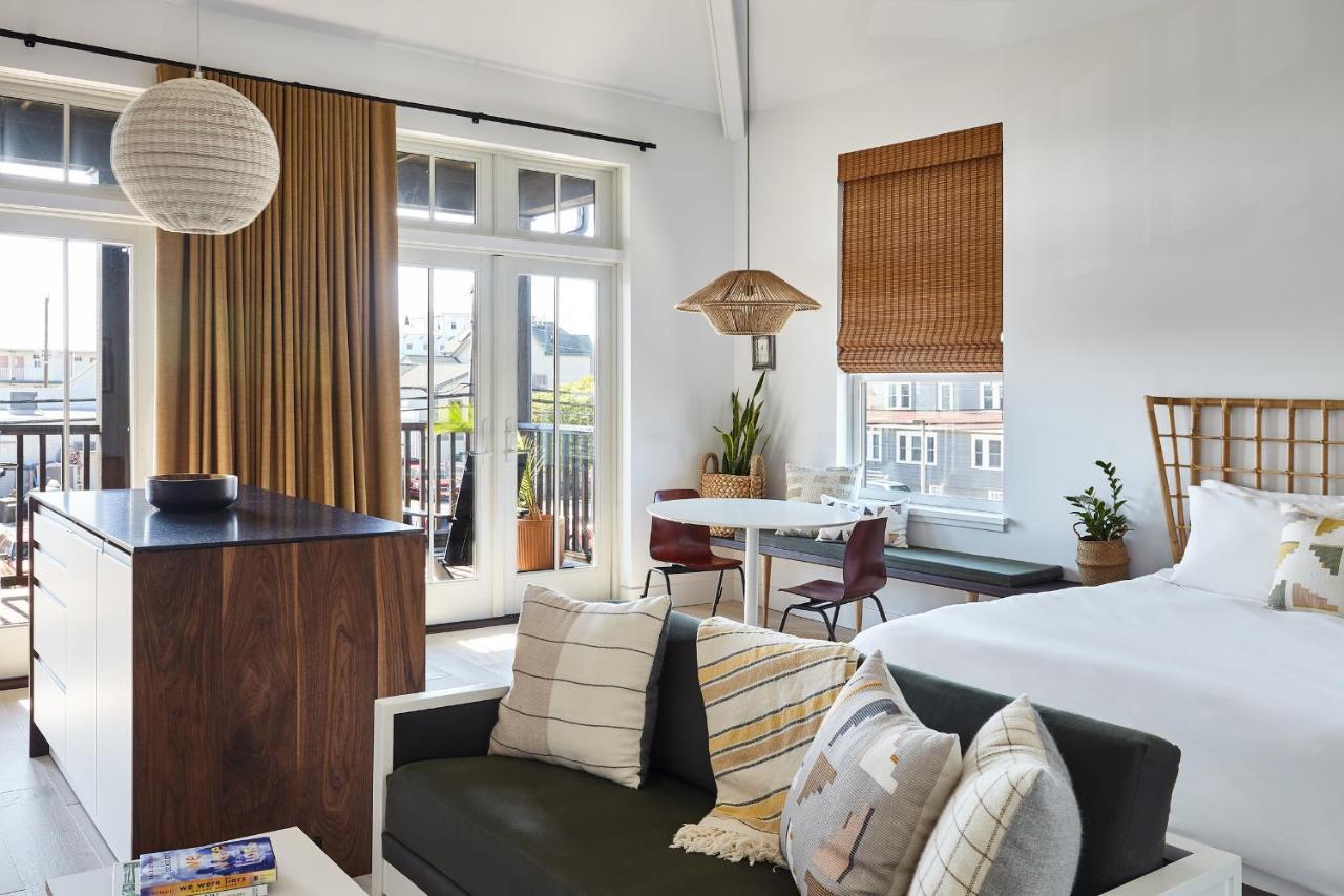 Lokal Hotel Кеп-Мей Екстер'єр фото